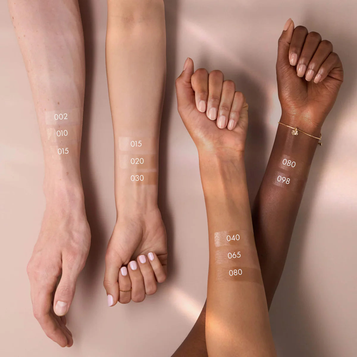 Catrice Soft Glam Filter Fluid foundation
